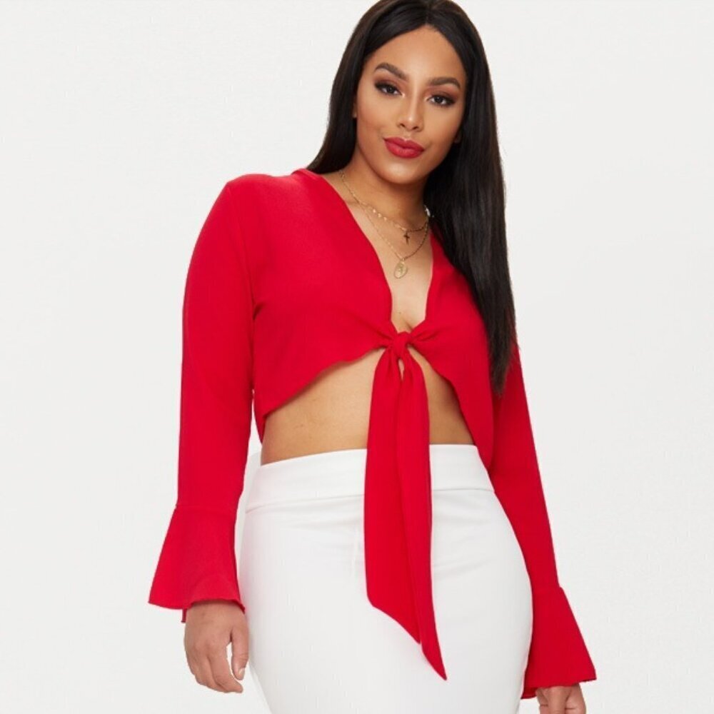 Eyeshadow | EUC Tie Front Long Sleeve Crop Top in Red Size Small